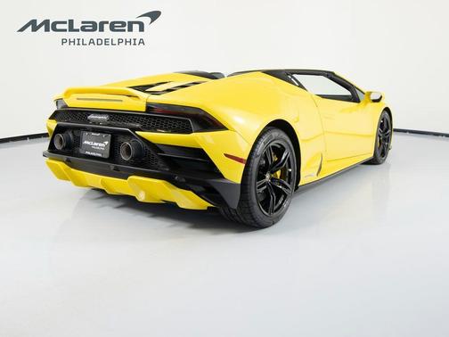 2022 Lamborghini Huracan EVO Base