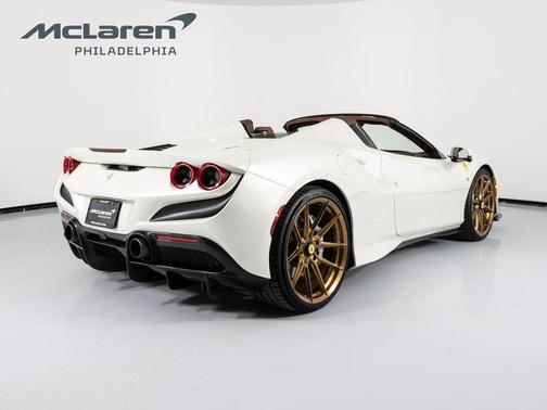 2022 Ferrari F8 Spider Base