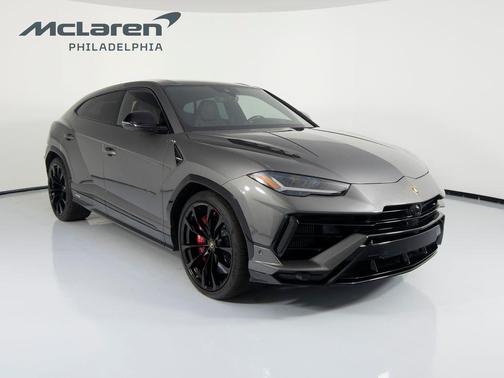 Grigio Keres Metallic 2024 Lamborghini Urus S