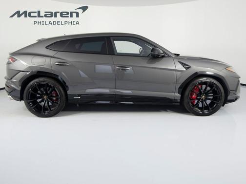 Grigio Keres Metallic 2024 Lamborghini Urus S