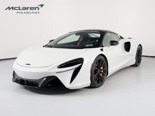 2025 McLaren Artura Performance