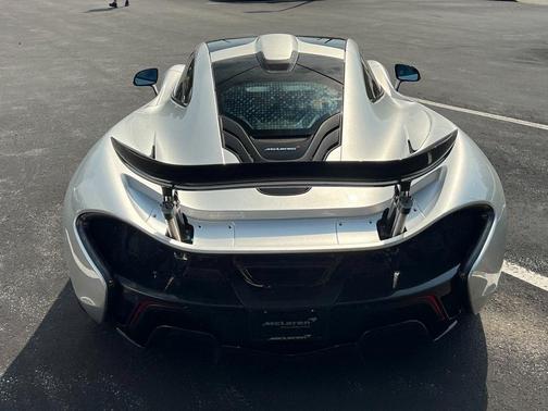 2014 McLaren P1 Plug-In Hybrid