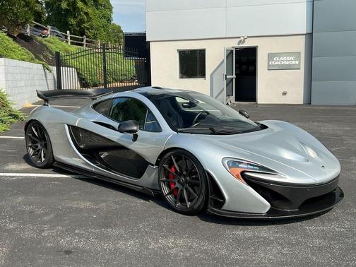 2014 McLaren P1 Plug-In Hybrid