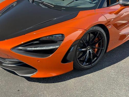 Azores 2019 McLaren 720S