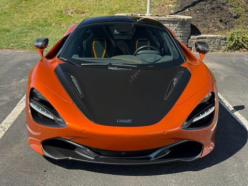 Azores 2019 McLaren 720S