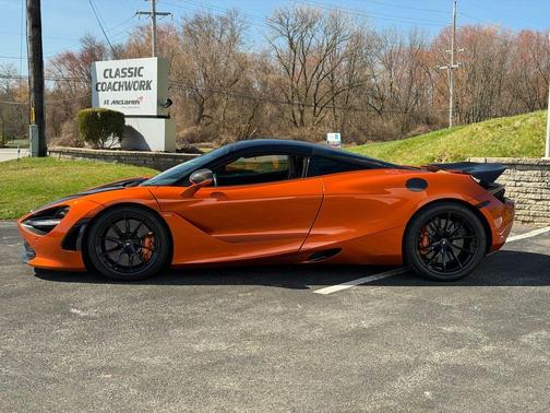 Azores 2019 McLaren 720S