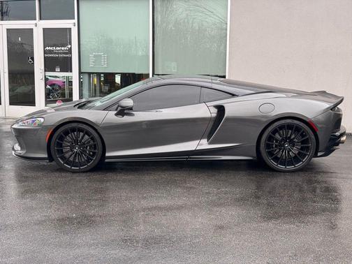 2021 McLaren GT Base