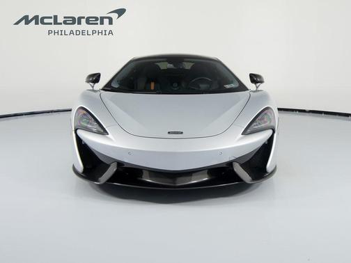2017 McLaren 570GT Base
