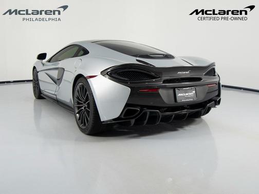 2017 McLaren 570GT Base