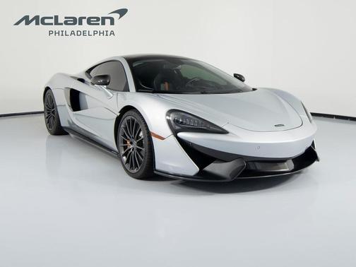 2017 McLaren 570GT Base