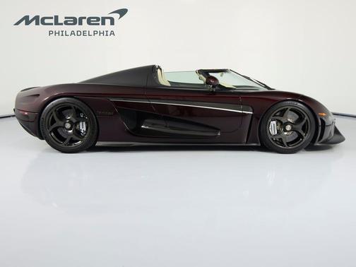 Red 2021 Koenigsegg Regera