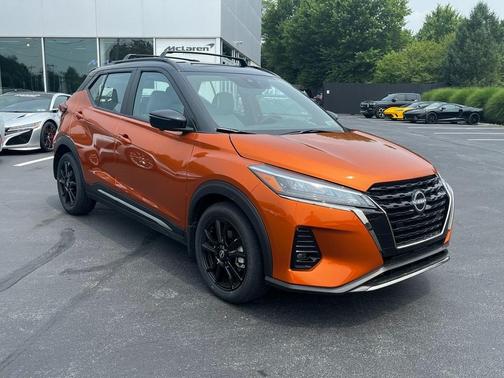 2023 Nissan Kicks SR