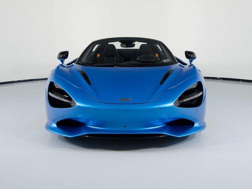 2026 McLaren 750S Base