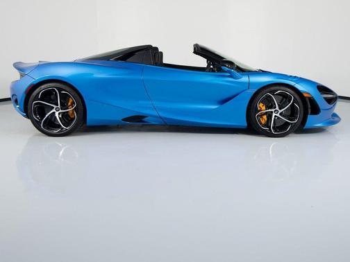 2026 McLaren 750S Base