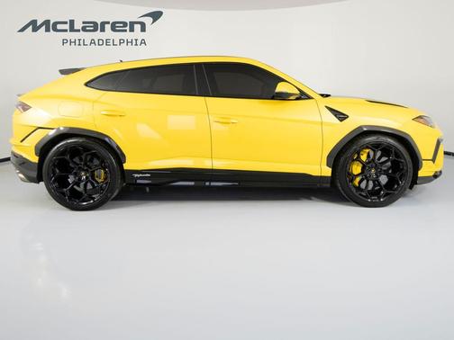 2023 Lamborghini Urus Performante