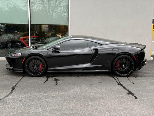 Black 2023 McLaren GT Base