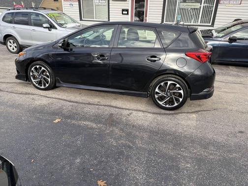 2016 Scion iM Base 4dr Hatchback CVT