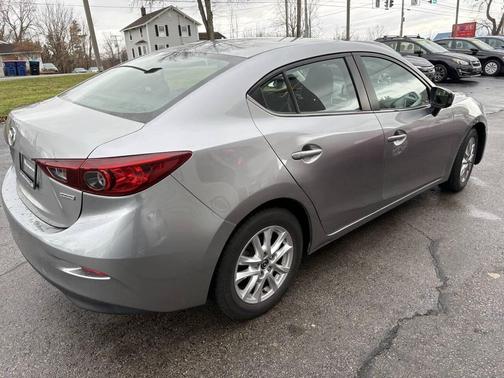 2016 Mazda Mazda3 i Sport