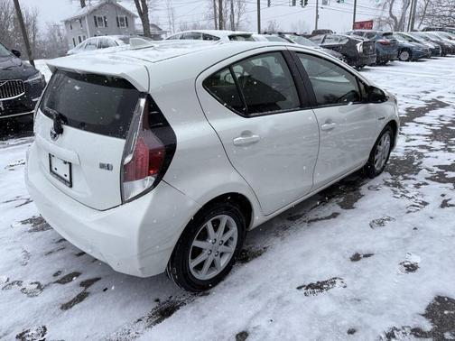 2015 Toyota Prius c Three
