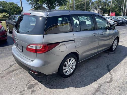 2014 Mazda Mazda5 Sport