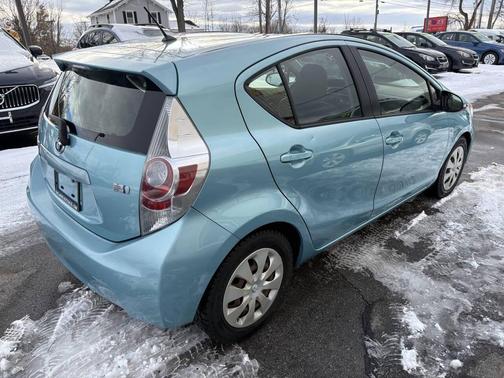 2013 Toyota Prius c Two