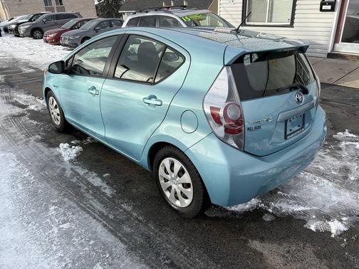2013 Toyota Prius c Two