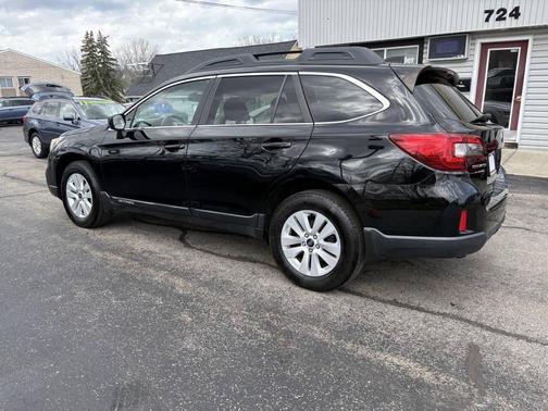 Crystal Black Silica 2016 Subaru Outback 2.5i Premium