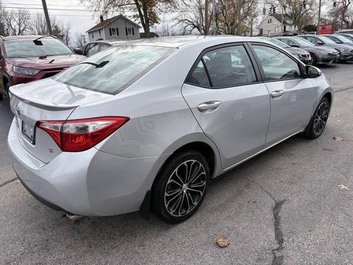 2015 Toyota Corolla S Plus
