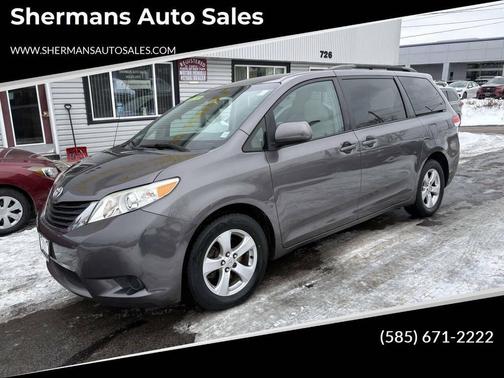 2012 Toyota Sienna LE