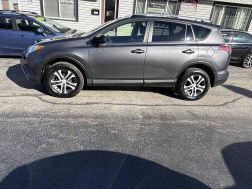 2016 Toyota RAV4 LE