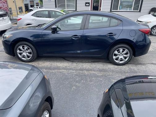 2016 Mazda Mazda3 i Sport
