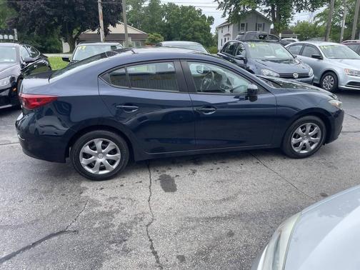 2016 Mazda Mazda3 i Sport