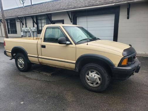 Photo 3 of 5 of 1995 GMC Sonoma