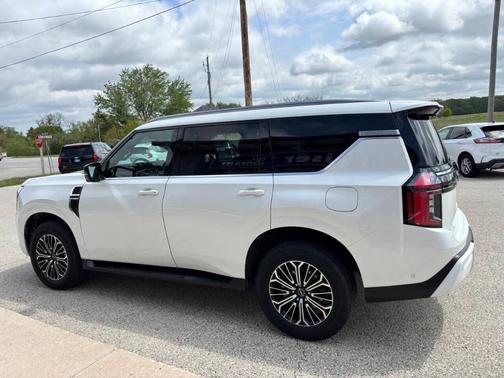 White 2025 Nissan Armada SL