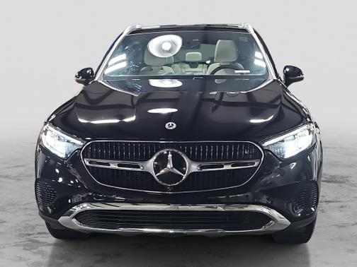 2025 Mercedes-Benz GLC 300 