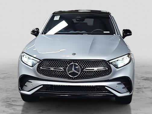 2025 Mercedes-Benz GLC 300 