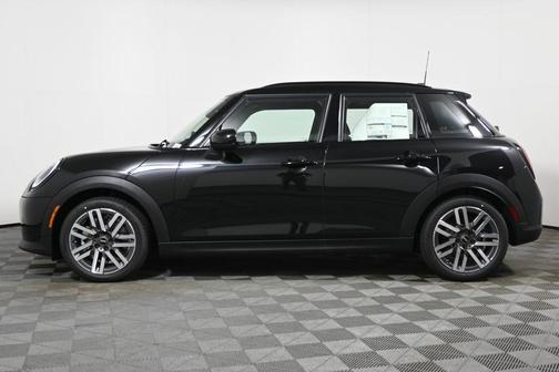 2026 MINI Hardtop SIGNATURE PLUS