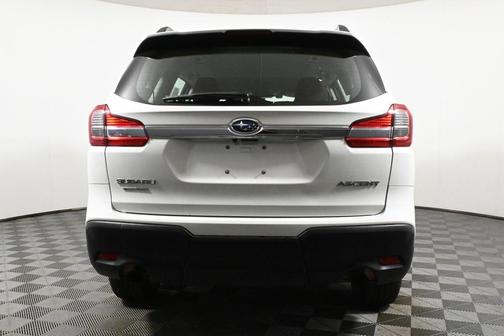 2022 Subaru Ascent Base 8-Passenger