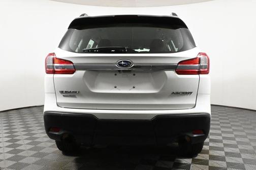 2022 Subaru Ascent Base 8-Passenger