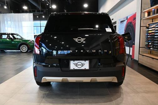 2025 MINI Countryman Base