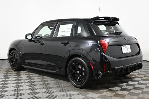 2026 MINI Hardtop ICONIC