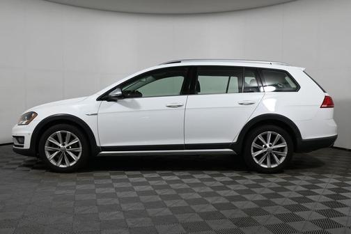 2017 Volkswagen Golf Alltrack TSI SE