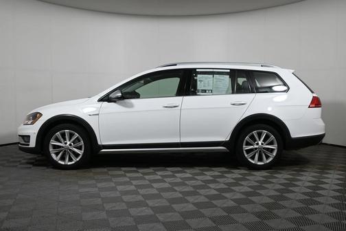 2017 Volkswagen Golf Alltrack TSI SE