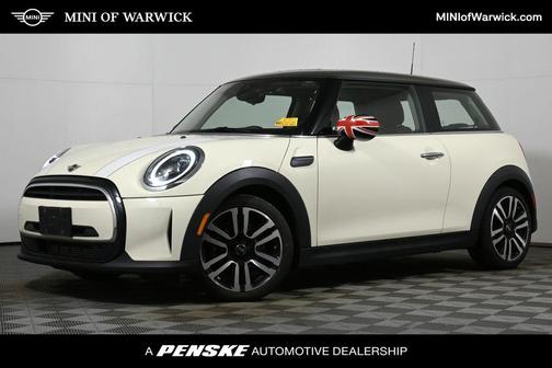 2022 MINI Hardtop Cooper