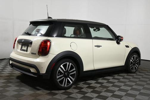 2022 MINI Hardtop Cooper