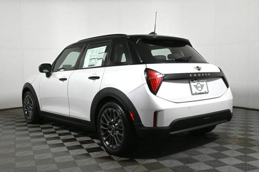 2025 MINI Hardtop C Signature Trim