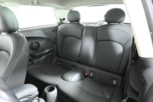 2022 MINI Hardtop Cooper
