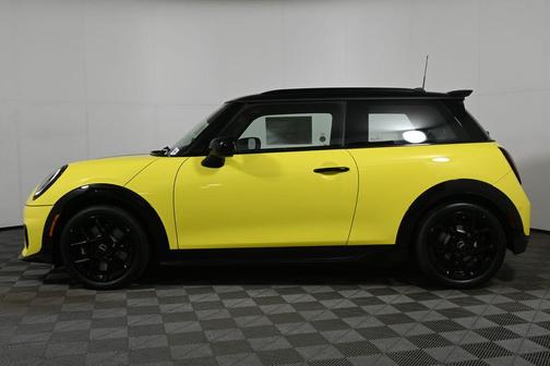 2026 MINI Hardtop ICONIC