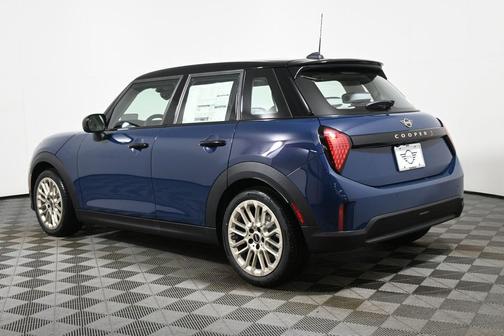 2026 MINI Hardtop ICONIC