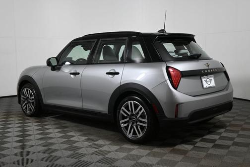 2025 MINI Hardtop Cooper